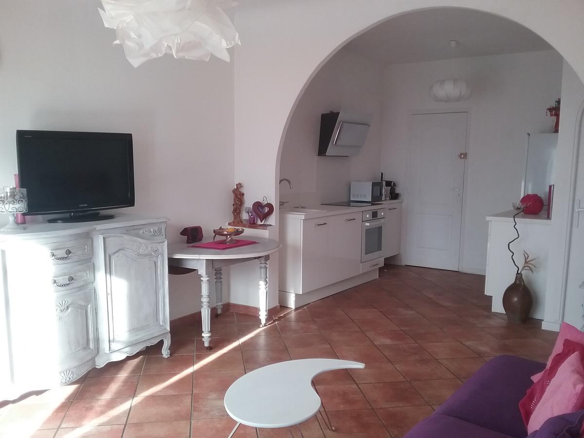 Petite Fleur D'Azur Bed and Breakfast Cagnes-sur-Mer Buitenkant foto